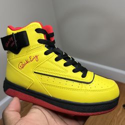 Patrick Ewing 33 Orion Strap/ PS Size 2/ Gold/Yellow