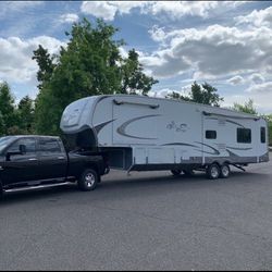 2010 Fifth Wheel Open Range Camper
