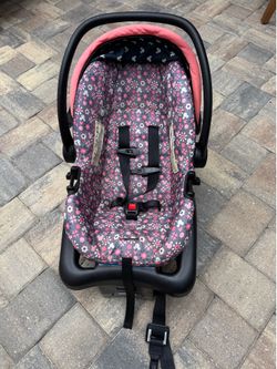 Minnie Mouse Car seat/Stroller