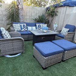 Patio furniture  set outdoor new in the box