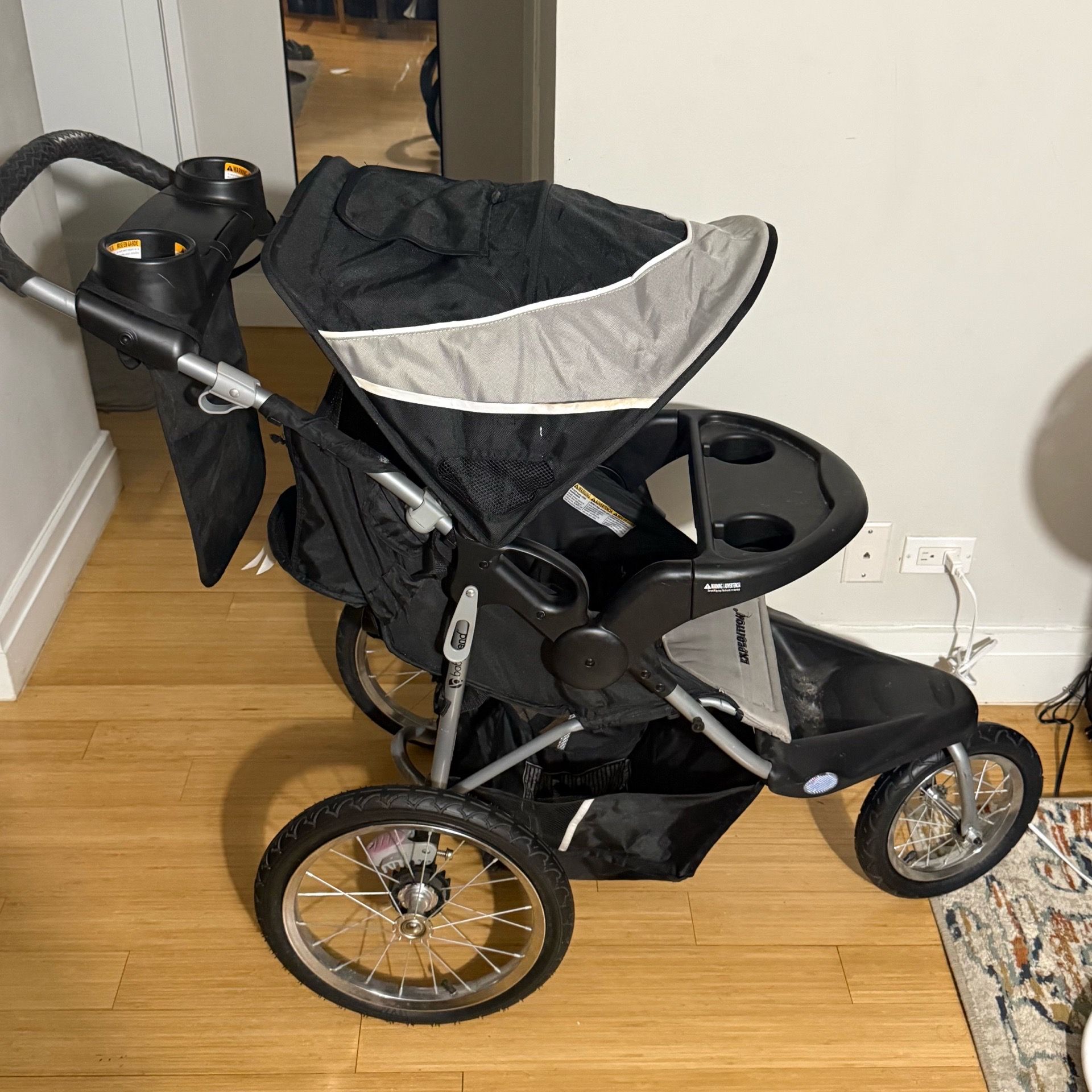 Expedition Jogging Stroller / 3-Wheel Baby Stroller