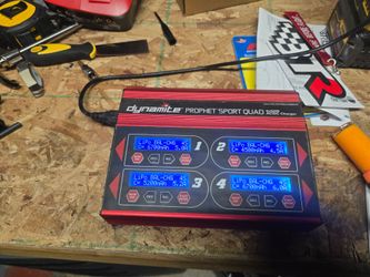 Dynamite Prophet Sport Quad 4x50W AC/DC Charger