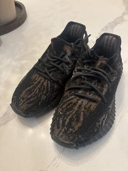 Yeezy Shoe 6y