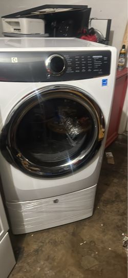 Washer and dryer set