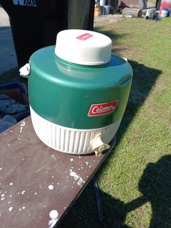 Coleman 1-Gallon Beverage Cooler Jug