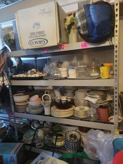 GARAGE SALE MONDAY-SUNDAY