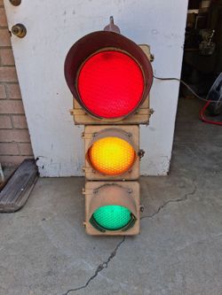 Antique vintage traffic stop light