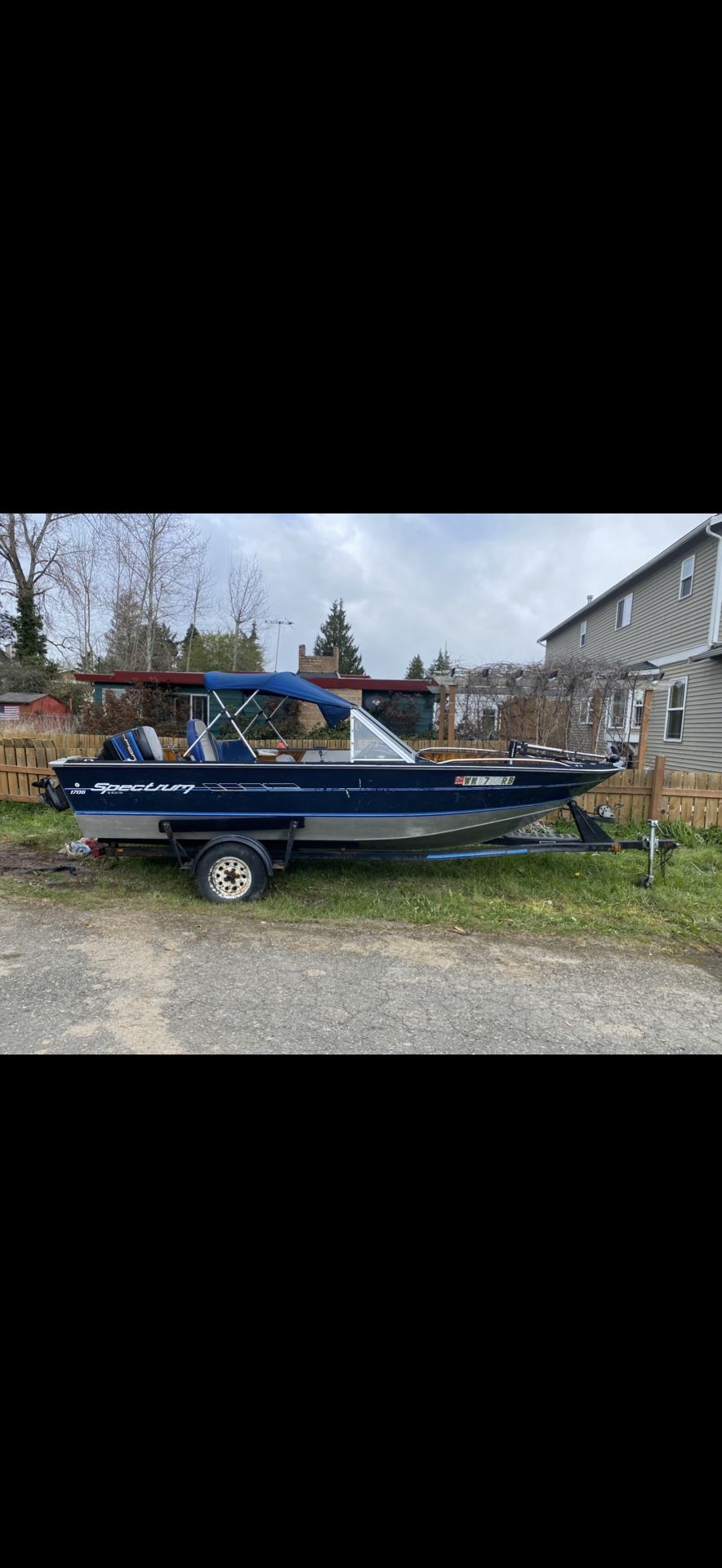 1992 Spectrum 17” Boat