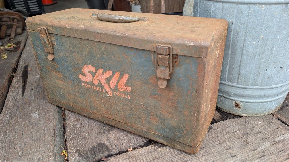 Vintage Power Tool Chest Metal Box Skil Saw Case Great Patina 