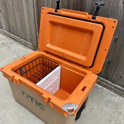 RTIC 32 QT Ultra-light Cooler 