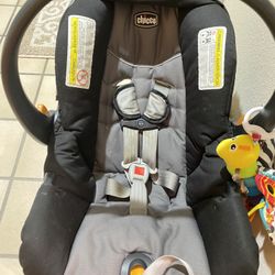 Chicco Infant Car Seat
