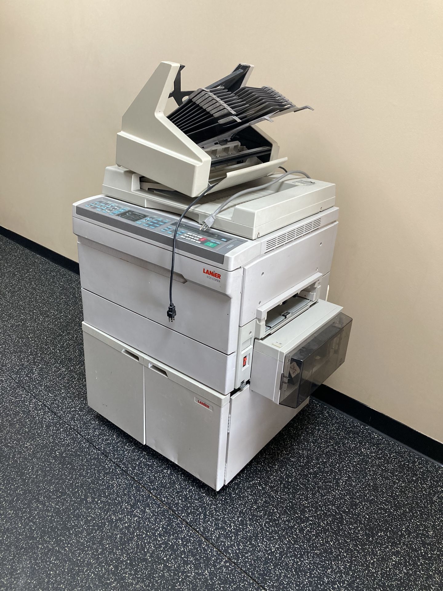 Lanier / Commercial Office Printer/Colater