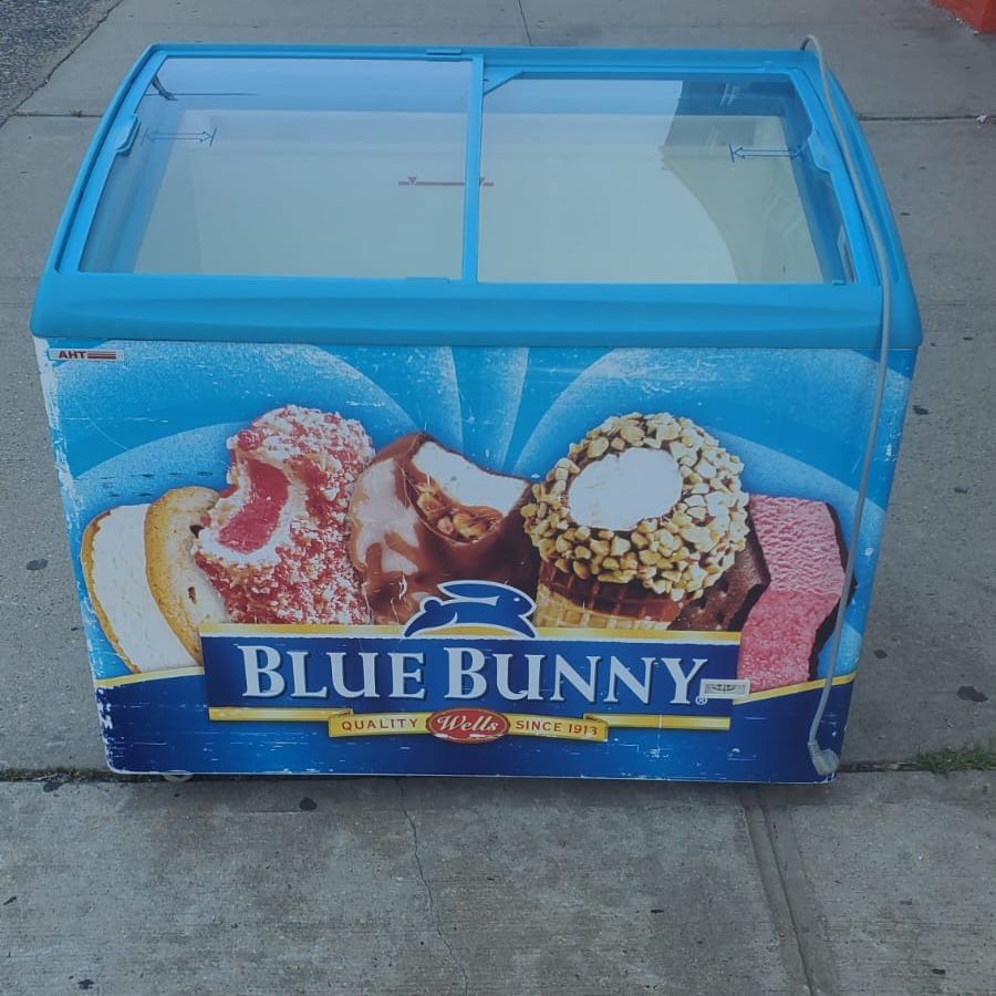 Ice Cream Frezzer Brand New Open Box for Sale in Wood-ridge, NJ - OfferUp