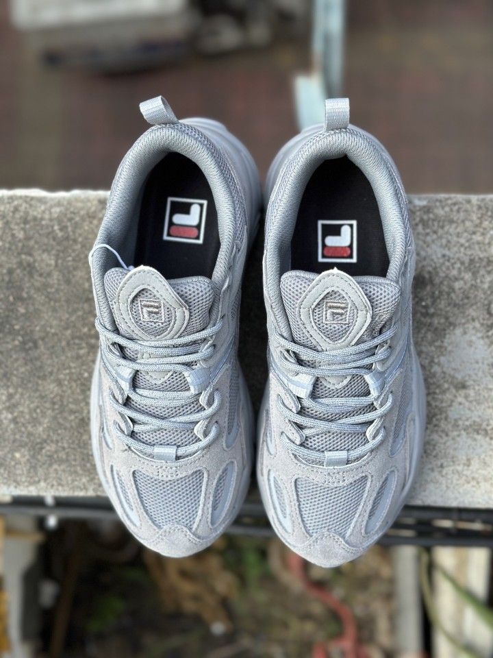 Classic flla shoes