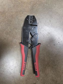 Doyle heavy-duty ratcheting crimper
