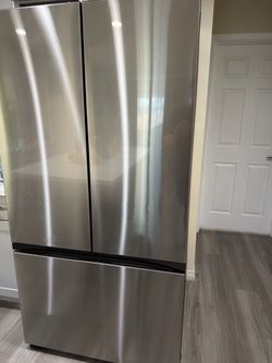 Samsung bespoke fridge with WIFI connectivity