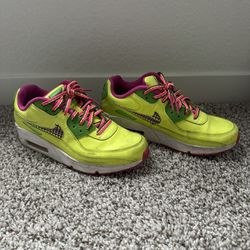 [NEED GONE] Nike Air Max 90 Sneakers - Size 5.5 Youth / 7 Women’s