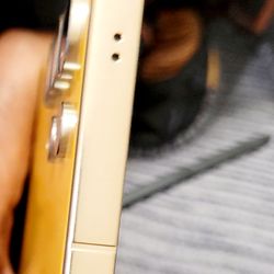 Like *NEW* Unlocked Ultra Must Sell $130 obo -