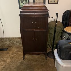 Victola talking machine 1906 