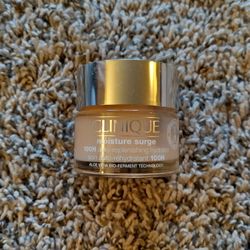 Clinique Moisture Surge Never Opened 