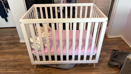 White Mini Baby Crib with Mattress
