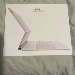 Apple Magic Keyboard 12.9 Inch