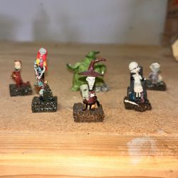 Disneys Tiny Kingdom Figurines