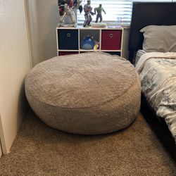 Oversized bean bag chair