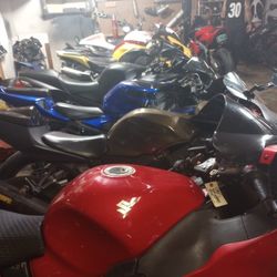 Honda CBR Suzuki GSXR Kawasaki ZX6 And ZX10 Yamaha R6