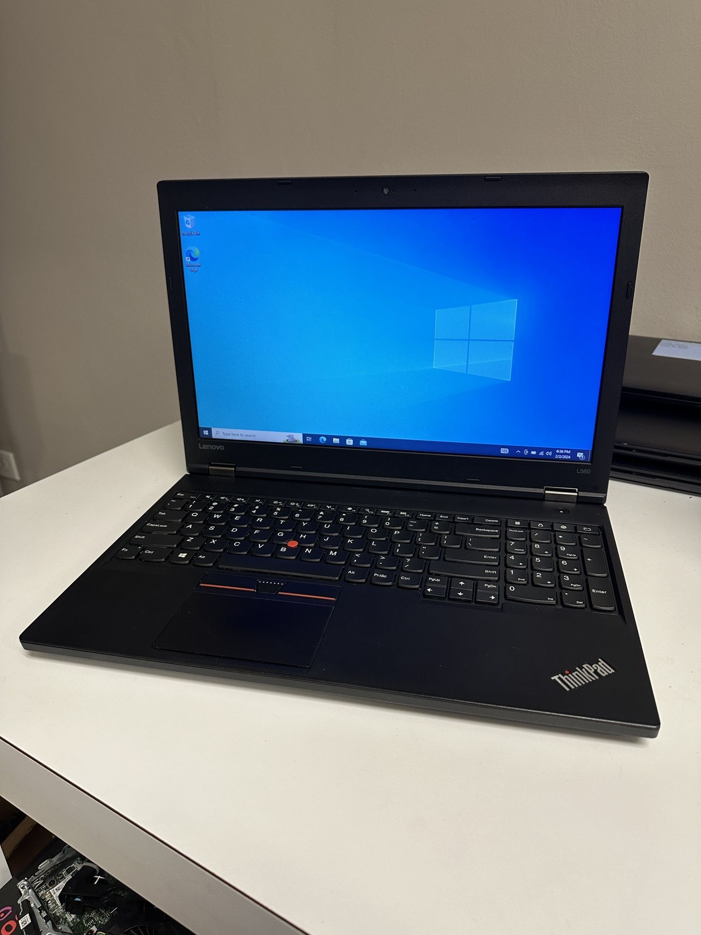 Lenovo ThinkPad L560 15” Laptop 2.4ghz Core i5-6300U 8GB RAM 256gb SSD Windows 10 Pro