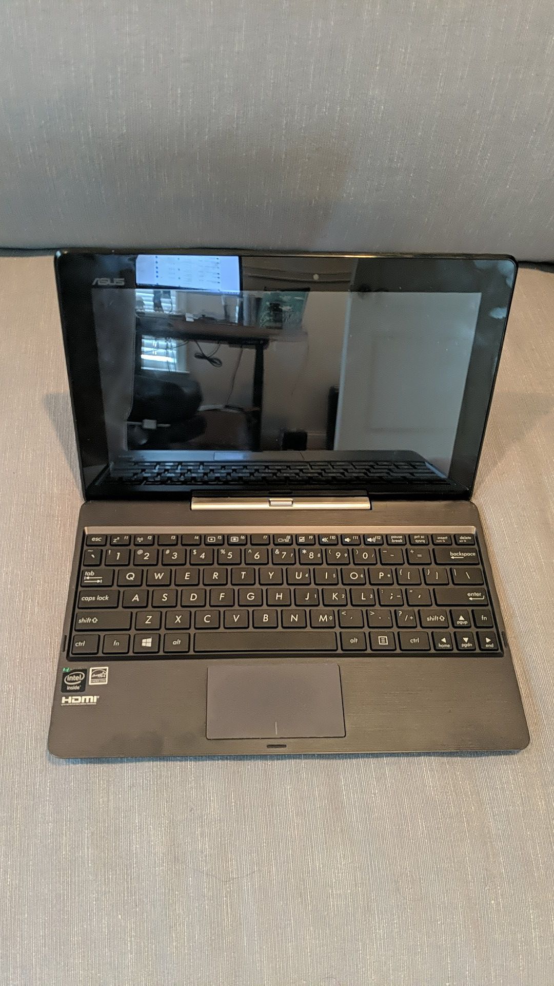 Asus T100T Transforming Laptop / Tablet