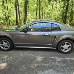 2002 Ford Mustang