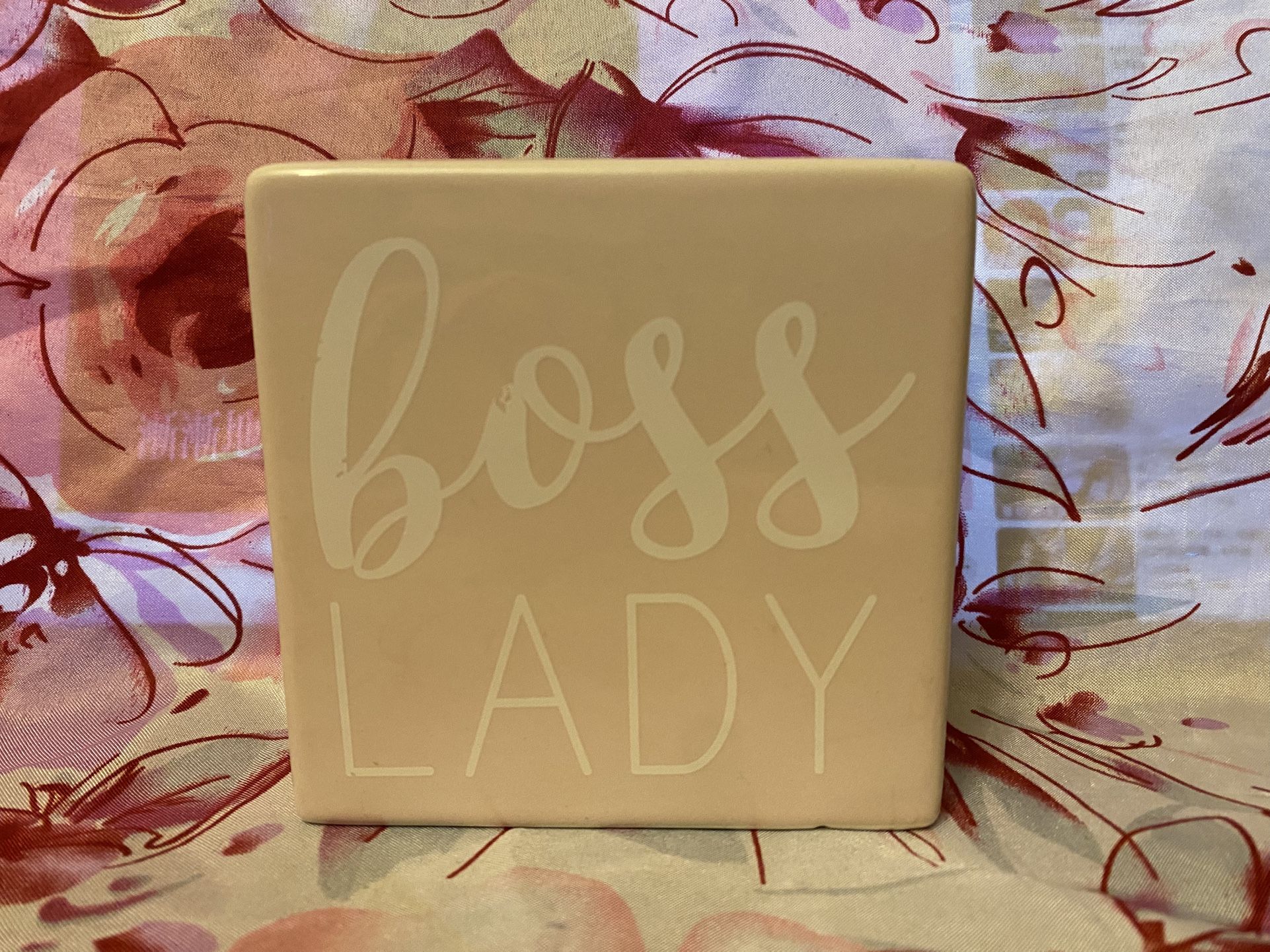 Bebe boss LADY paperweight In a light pink color