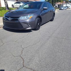 Toyota Camry 2016