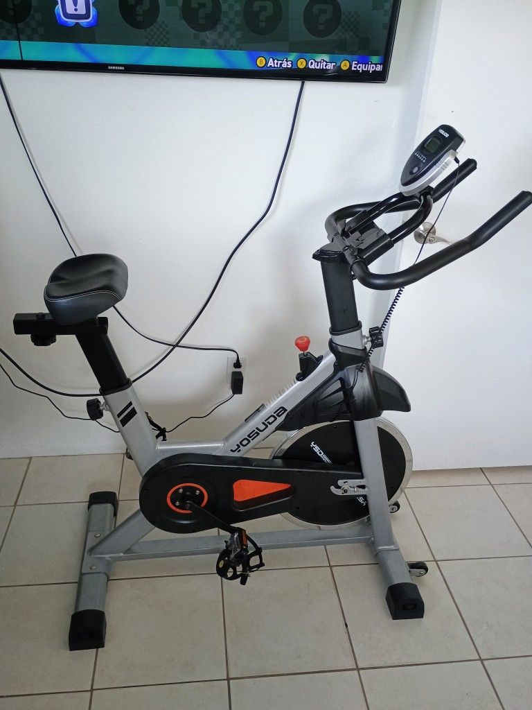 YOSUDA Indoor Cycling Bike - Excellent Condition