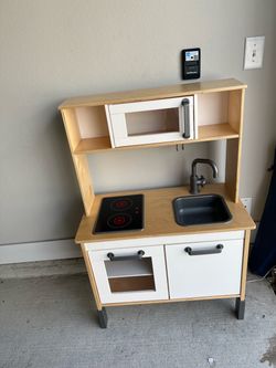 IKEA DUKTIG Kids Play Kitchen