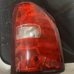 07-13 Chevrolet Silverado RH Tail Light