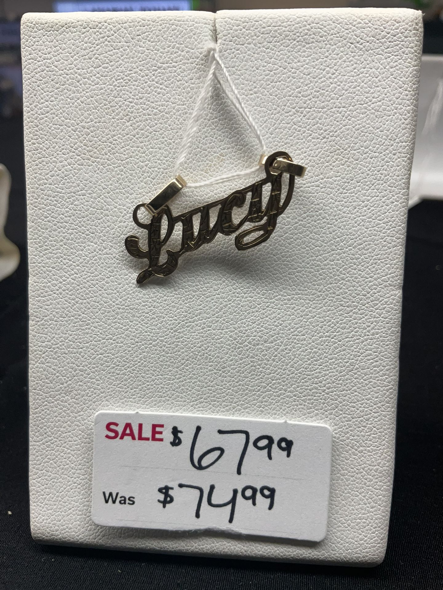 Lucy Pendant 10kt 