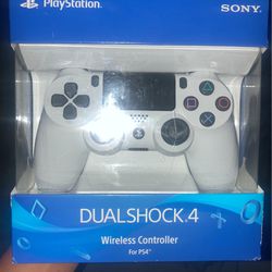 DUALSHOCK PS4 CONTROLLER 