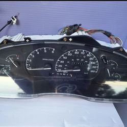 2001-2003 Ford Ranger/Explorer Instrument Cluster Speedometer OEM 200K Miles