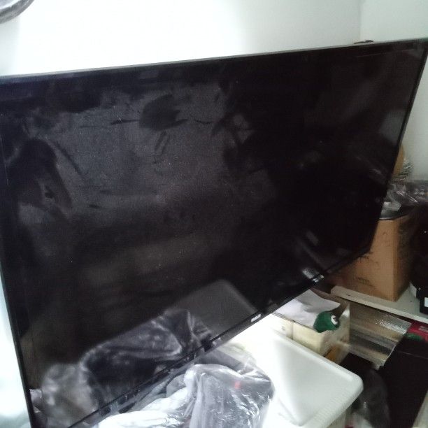 47" RCA Flat Screen Tv