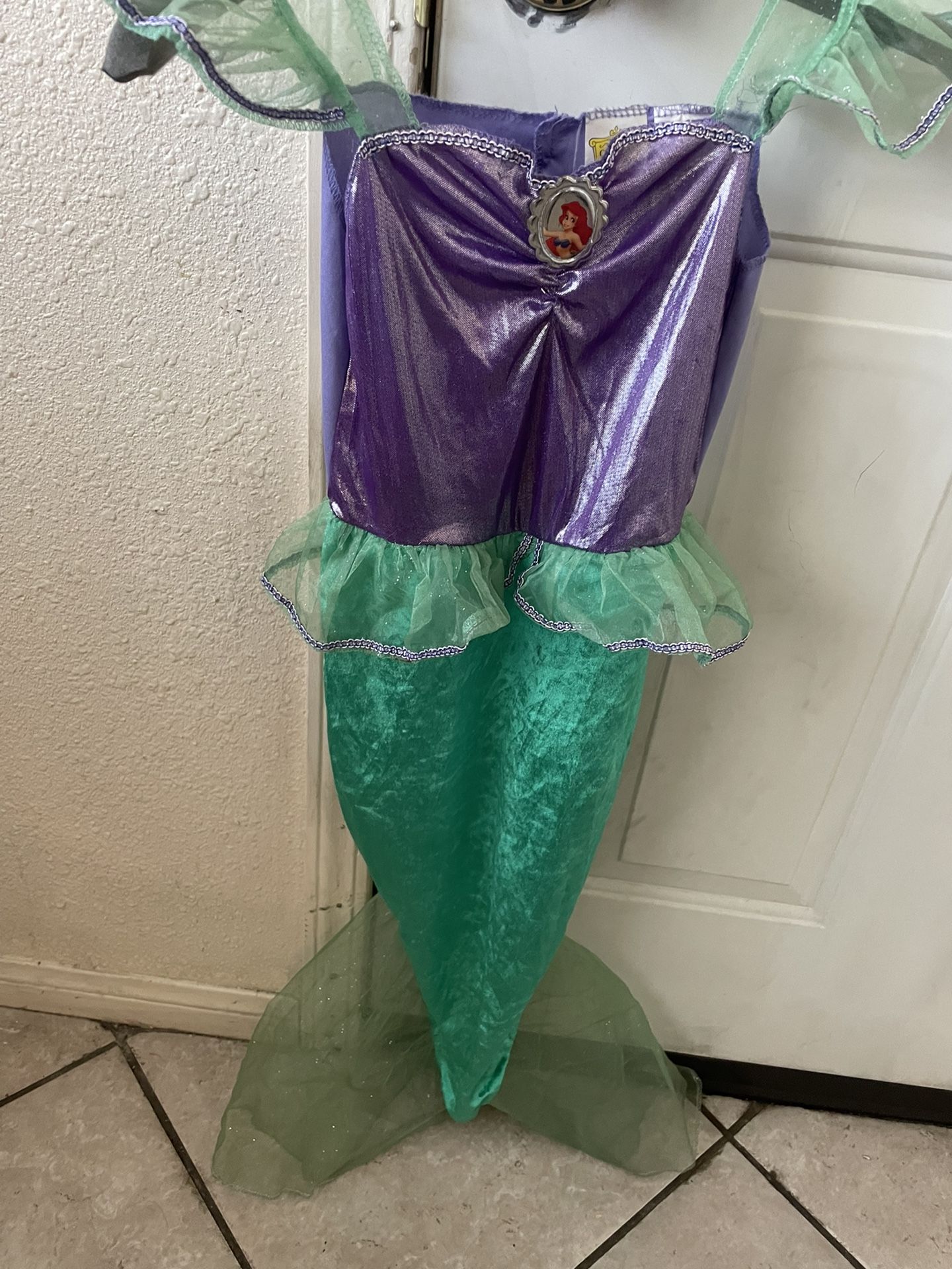 Disney’s Princess Little Mermaid Dress Size 4-6x 