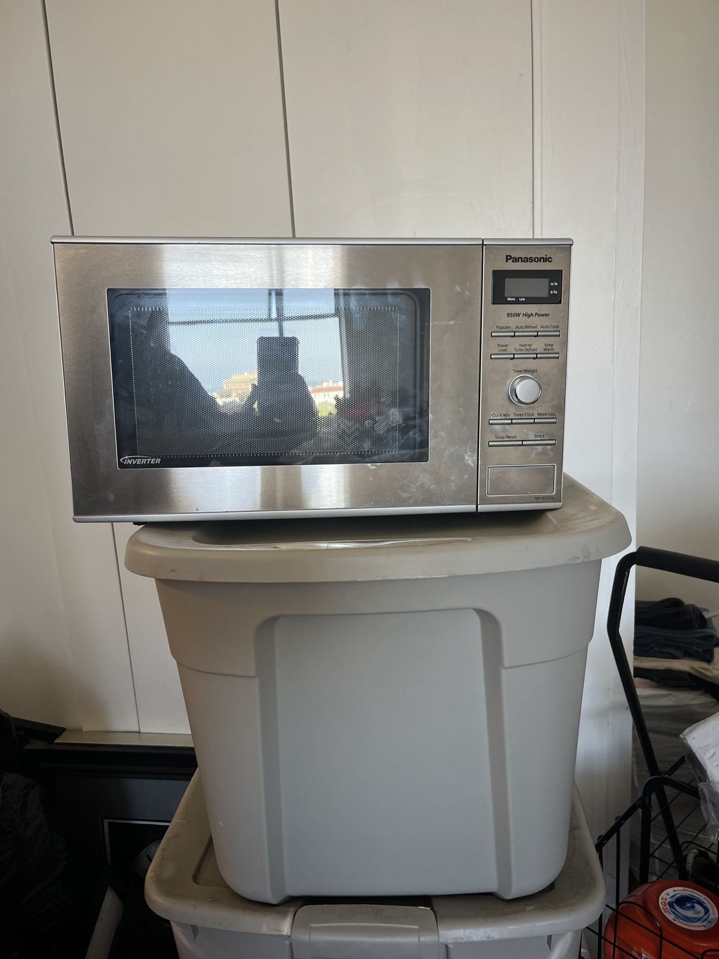 Microwave