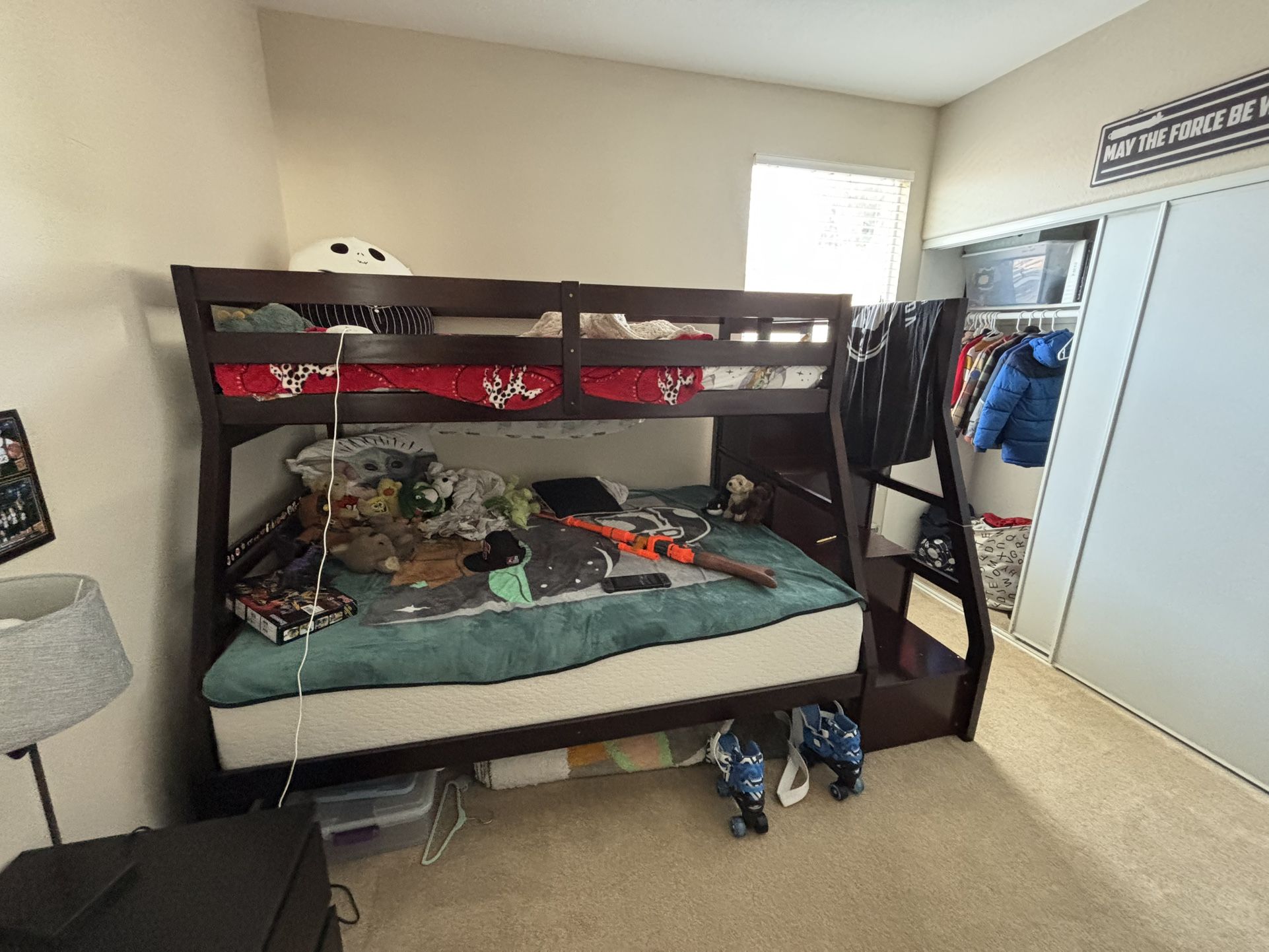 Bunk Bed-Twin Over full