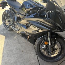 2025 Yamaha R7 (fairings)