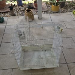 Jaula Amarilla Para Aves En Buenas Condiciones