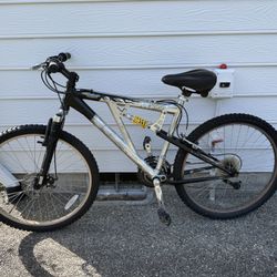 Mongoose Mountain Bike