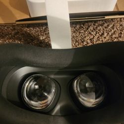 QUEST 3S (BARELY USED) 