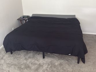 🛏️ King Sealy Mattress + Adjustable Base — Like New