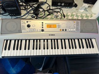 Yamaha psr-e313 listen & learn keyboard